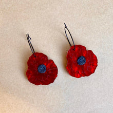 Load image into Gallery viewer, Poppy Flower earrings