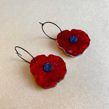 Load image into Gallery viewer, Poppy Flower earrings