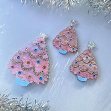 Load image into Gallery viewer, Pink Christmas Tree brooch
