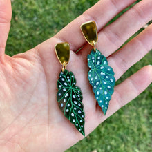 Load image into Gallery viewer, Begonia Polka Dot earrings