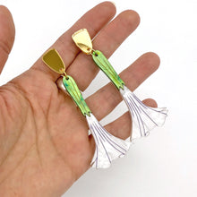 Load image into Gallery viewer, Preorder Jimsonweed Earrings