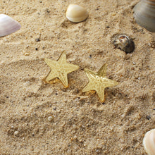 Load image into Gallery viewer, Starfish Statement studs - Gold Mirror