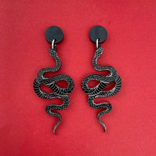 Load image into Gallery viewer, Reputation Snake Earrings