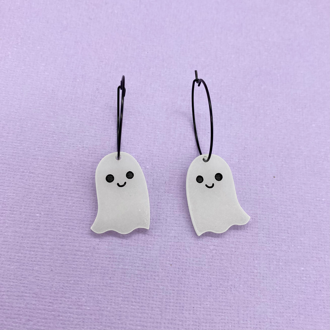 Cute Ghost hoop earrings - glow-in-the-dark.