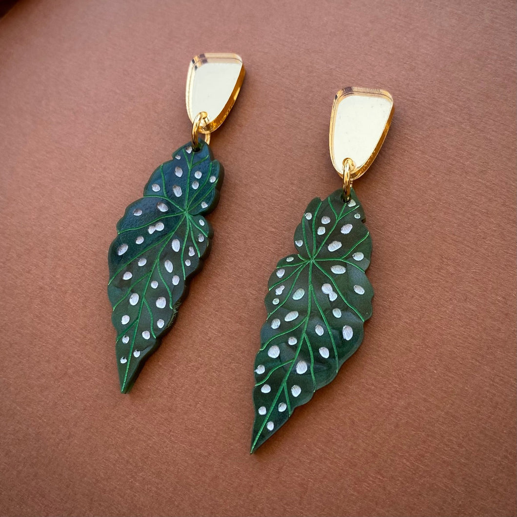 Begonia Polka Dot earrings