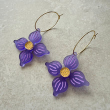 Load image into Gallery viewer, Flower Hoop earrings - Frosted Purple
