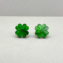Load image into Gallery viewer, Four Leaf Clover studs - Green Marble (large)
