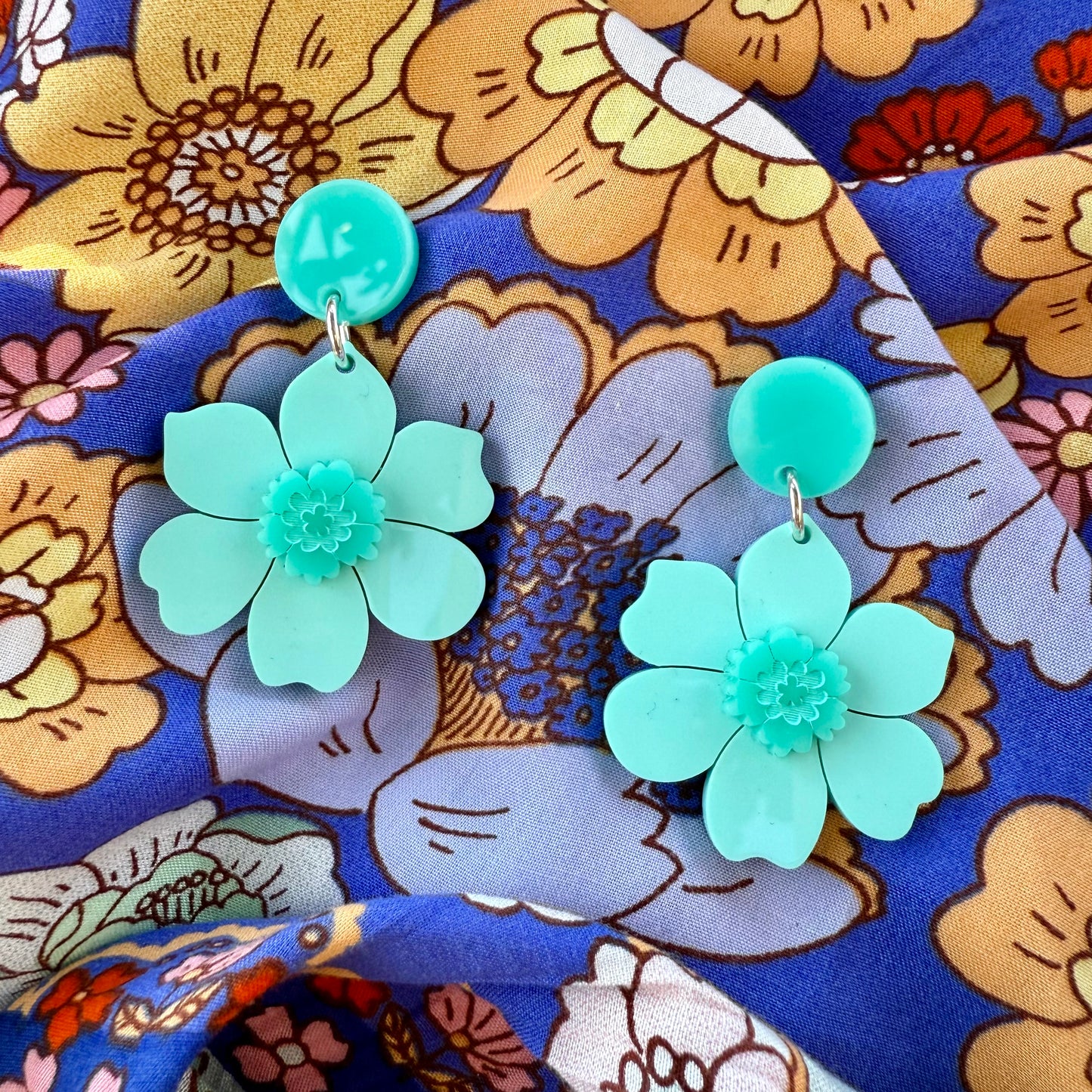 Vintage Flower Earrings - Aqua