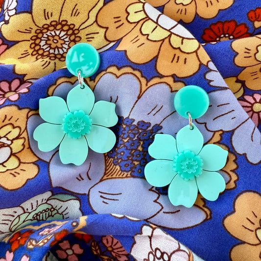 Vintage Flower Earrings - Aqua