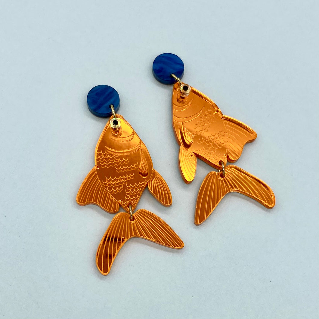 SECONDS Medium Goldfish earrings - Orange Mirror