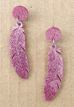 Load image into Gallery viewer, Feather earrings - Pink Glitter
