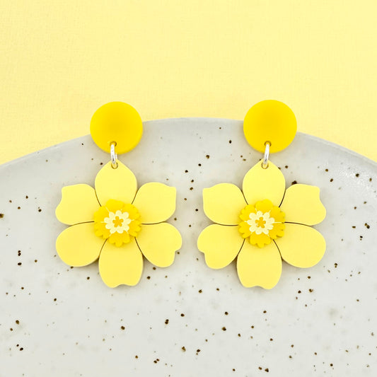 Vintage Flower Earrings - Yellow
