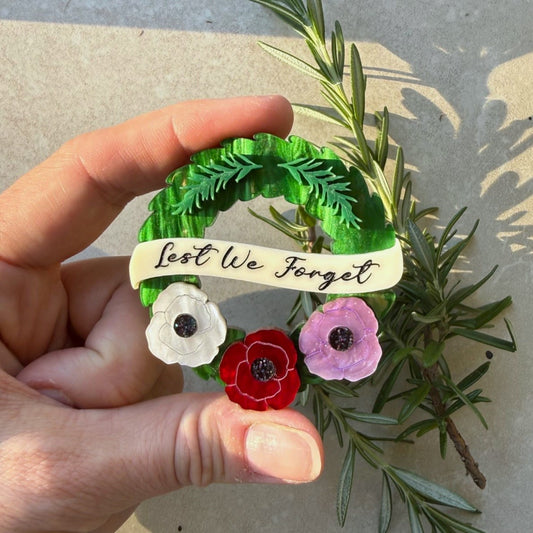 Preorder Lest We Forget Wreath Brooch