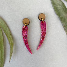 Load image into Gallery viewer, Preorder Gum Leaf earrings - Pink
