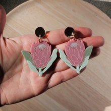 Load image into Gallery viewer, Protea earrings
