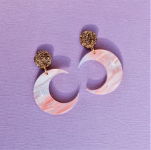 Load image into Gallery viewer, Crescent Moon earrings - Sunset
