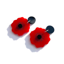 Load image into Gallery viewer, Poppy earrings - Plain Red
