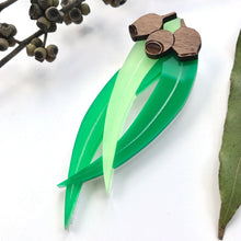Load image into Gallery viewer, Gumnut Brooch - Green
