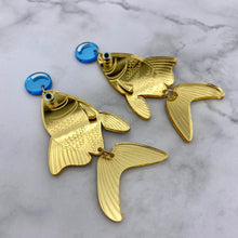 Load image into Gallery viewer, Large Goldfish earrings - Gold Mirror
