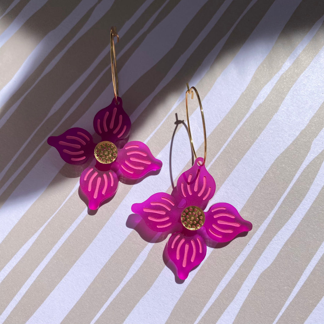 Flower Hoop earrings - Magenta