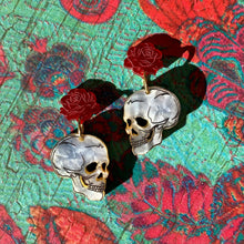 Load image into Gallery viewer, Skull &amp; Rose earrings
