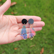 Load image into Gallery viewer, Bee Wing earrings
